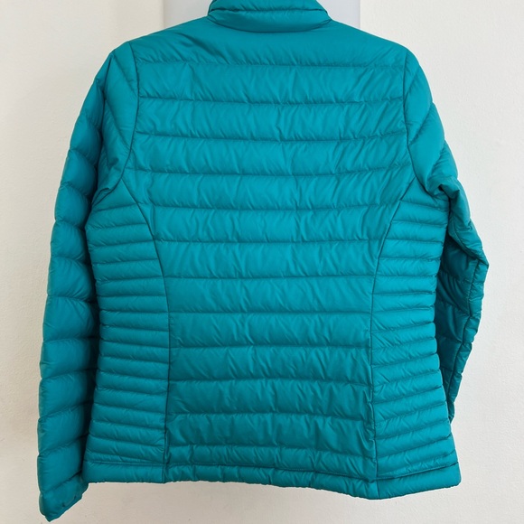 Patagonia Women's Teal Down Jacket - Picture 2 of 11